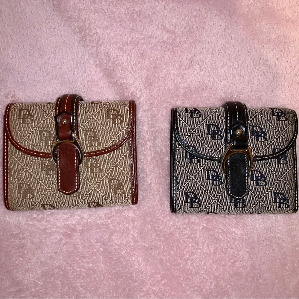 dooney and bourke wallets